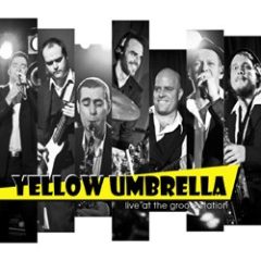 2011_yellow_umbrella