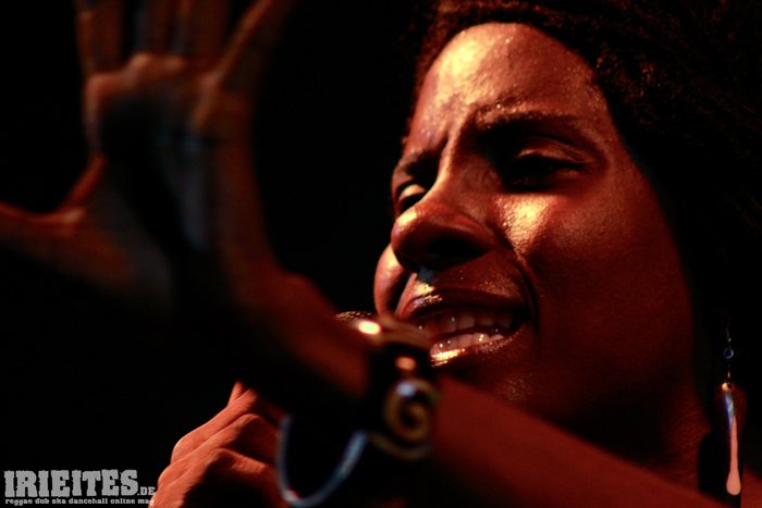 Jah 9 Jah 9