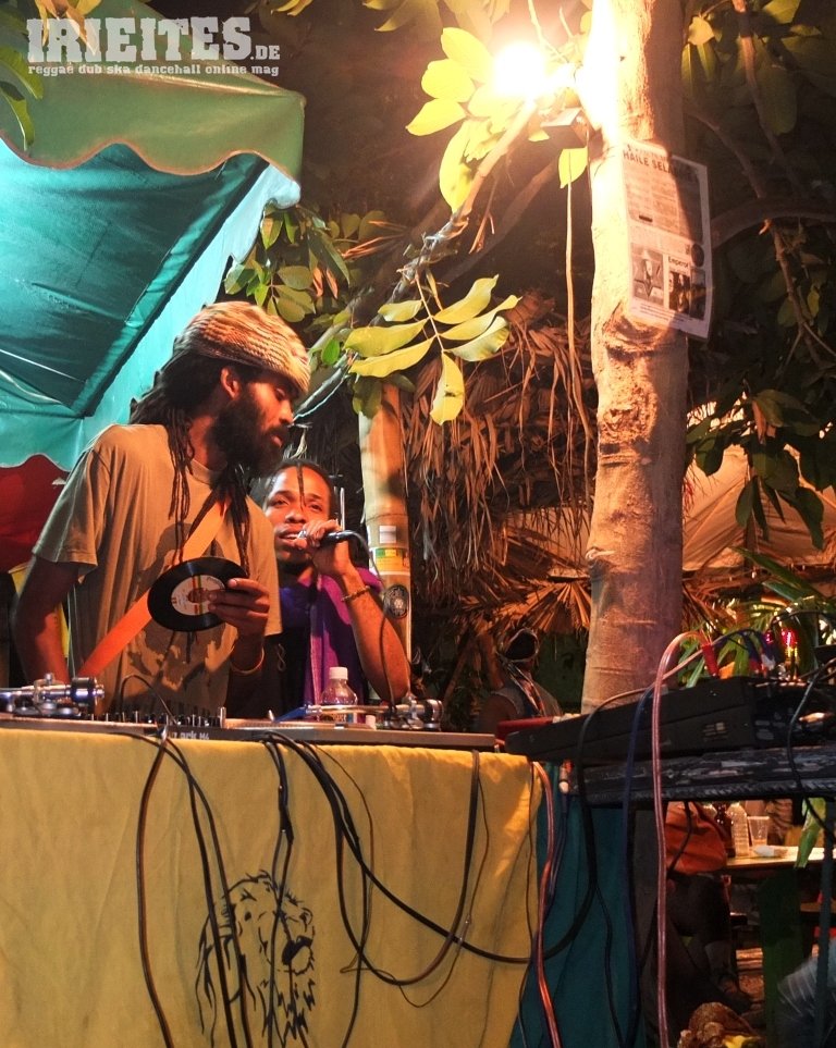 Kazam Davis & Infinite, Vinyl Thursdays im März 2015