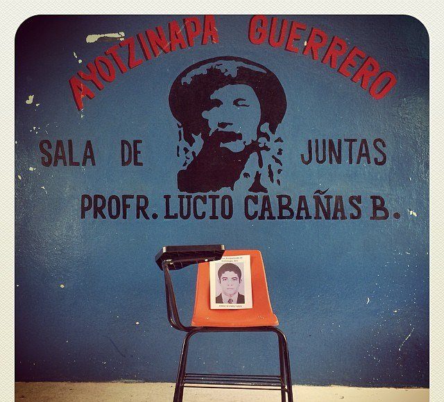 Ayotzinapa Foto Gran Om