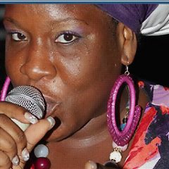 queen omega 03