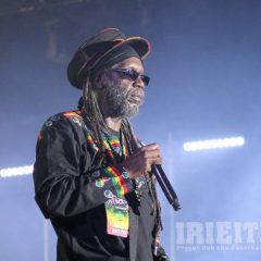 Macka B