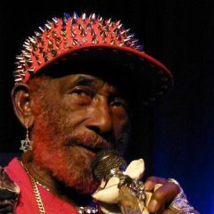 360px-Lee_Scratch_Perry_@_Band_On_The_Wall,_Manchester_19-2-2013_(8493373312)