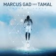Marcus Gad meets Tamal „Enter A Space EP“ (Baco Records – 2019) Sein meditativer Entschlackungsreggae hat es in sich. Schon auf dem Debütalbum „Chanting“ von vor zwei Jahren, mit dem […]