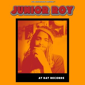 Junior Roy “Junior Roy At BAT Records” – 12 Inch (BAT Records – 2023) Junior Roy ist noch als Newcomer zu bezeichnen, auch wenn er schon mit O.B.F., Ashanti Selah […]