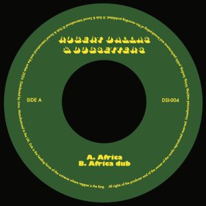 Robert Dallas & Dubsetters “Africa” – 7 Inch (Dub & Sound International – 2024) “Africa” ist die erste Zusammenarbeit des noch jungen, finnischen Labels Dub & Sound International mit Robert […]